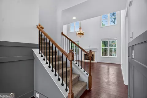 Entry Way - 209 Grace Ct, Lagrange, GA 30241 photo 5 of 10
