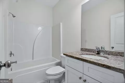 Bath - 209 Grace Ct, Lagrange, GA 30241 photo 1 of 6