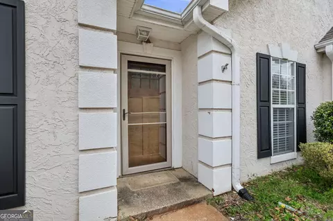 Entry Way - 166 Lakemont Dr, Lagrange, GA 30240 photo 1 of 2