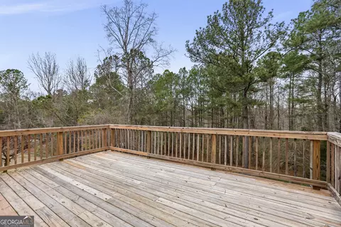 Exterior - 166 Lakemont Dr, Lagrange, GA 30240 photo 4 of 6