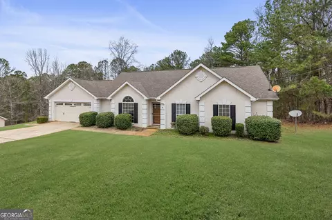 Exterior - 166 Lakemont Dr, Lagrange, GA 30240 photo 2 of 6