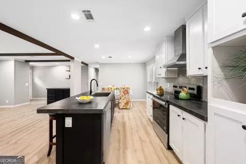 Kitchen - 487 Childers Rd, Colbert, GA 30628 photo 5 of 5