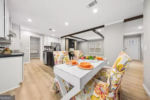 Dining - 487 Childers Rd, Colbert, GA 30628 photo 2 of 2