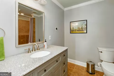 Bath - 3925 Greenside Ct, Dacula, GA 30019 photo 7 of 7