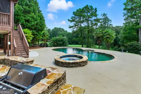 Exterior - 3925 Greenside Ct, Dacula, GA 30019 photo 16 of 24