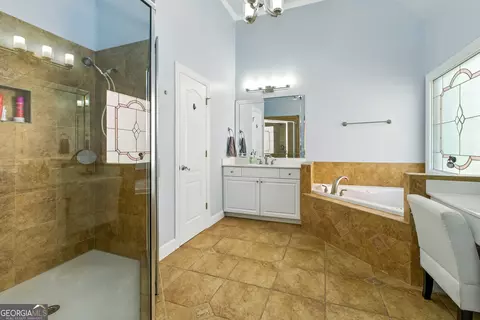 Bath - 3925 Greenside Ct, Dacula, GA 30019 photo 5 of 7
