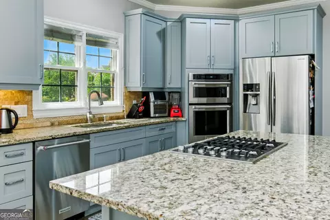Kitchen - 3925 Greenside Ct, Dacula, GA 30019 photo 3 of 6
