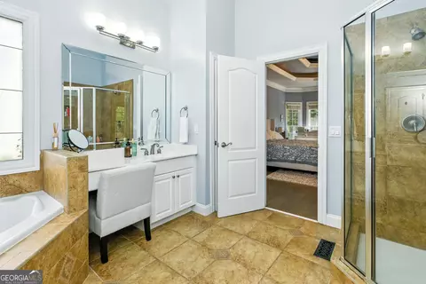 Bath - 3925 Greenside Ct, Dacula, GA 30019 photo 6 of 7
