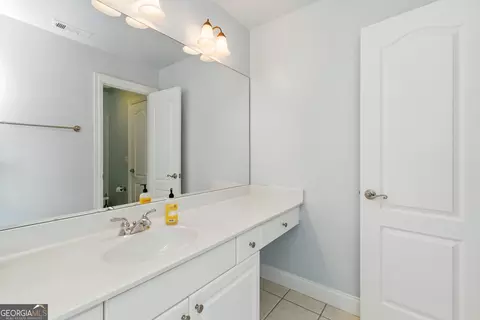 Bath - 3925 Greenside Ct, Dacula, GA 30019 photo 2 of 7