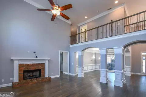 Living - 3925 Greenside Ct, Dacula, GA 30019 photo 2 of 7