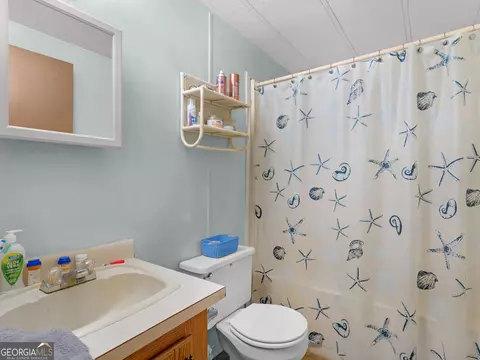 Bath - 4025 High Falls Rd, Jackson, GA 30233 photo 1 of 3