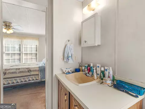 Bath - 4025 High Falls Rd, Jackson, GA 30233 photo 3 of 3