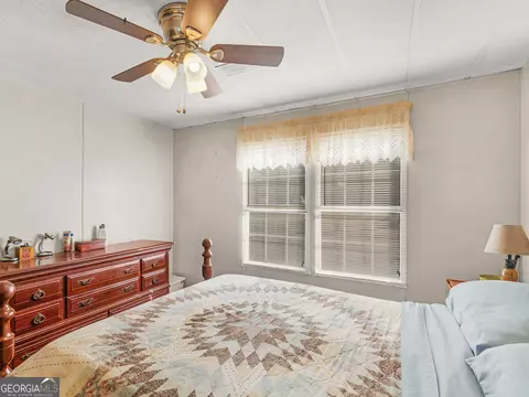 Bedroom - 4025 High Falls Rd, Jackson, GA 30233 photo 9 of 11