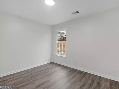 Bedroom - 239 Farmbrook Pkwy, Stockbridge, GA 30281 photo 4 of 8