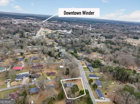 View/Area - 236 6th Ave, Winder, GA 30680 photo 2 of 6