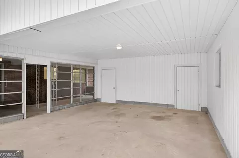 Exterior - 236 6th Ave, Winder, GA 30680 photo 6 of 8