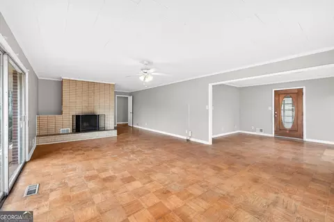 Living - 236 6th Ave, Winder, GA 30680 photo 3 of 8