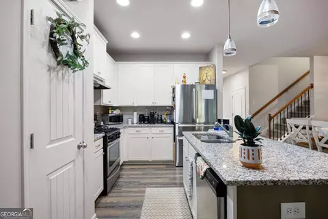 Kitchen - 255 Jefferson Ave, Canton, GA 30114 photo 3 of 4