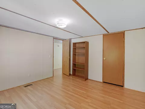 Bedroom - 245 Brooks Rd, Jackson, GA 30233 photo 6 of 11