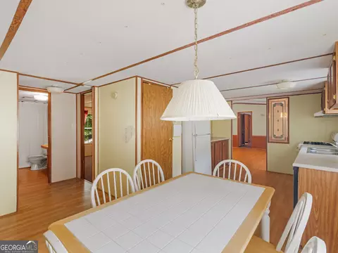 Dining - 245 Brooks Rd, Jackson, GA 30233 photo 3 of 4