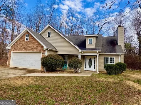 41 Oakmont Dr, Cleveland, GA 30528