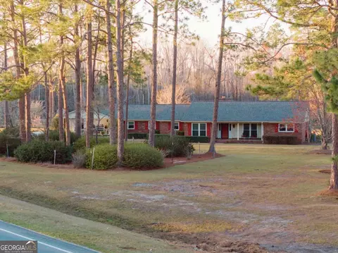 5686 Golden Isle W, Baxley, GA 31513