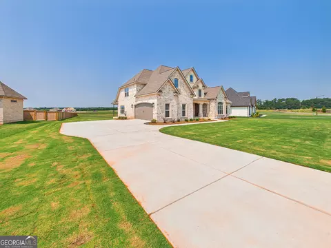 Exterior - 119 Pridgen Pass, Perry, GA 31069 photo 8 of 17
