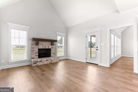 Living - 119 Pridgen Pass, Perry, GA 31069 photo 7 of 8
