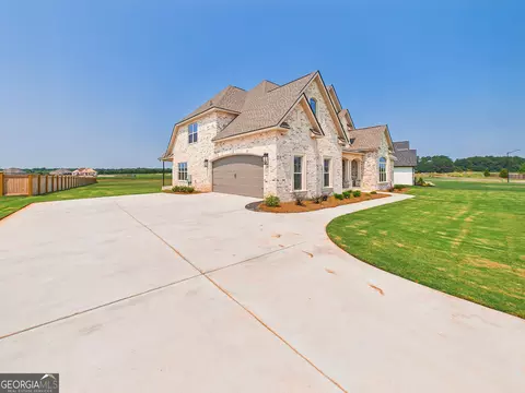 Exterior - 119 Pridgen Pass, Perry, GA 31069 photo 9 of 17