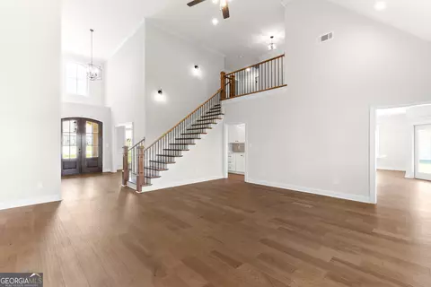 Living - 119 Pridgen Pass, Perry, GA 31069 photo 2 of 8