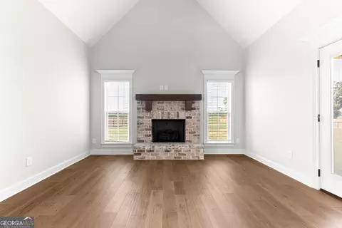 Living - 119 Pridgen Pass, Perry, GA 31069 photo 6 of 8