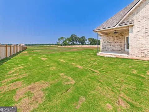 Exterior - 119 Pridgen Pass, Perry, GA 31069 photo 14 of 17