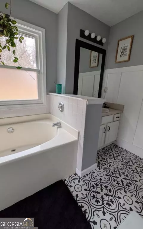 Bath - 230 Overlook Dr, Covington, GA 30016 photo 1 of 4