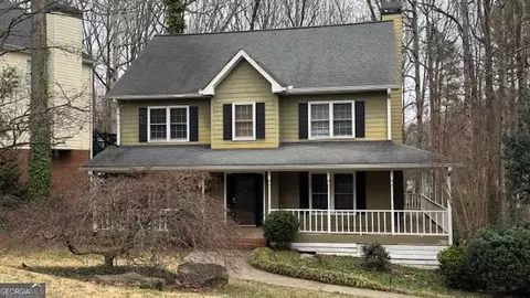 812 Deep Lake Dr NW, Kennesaw, GA 30144