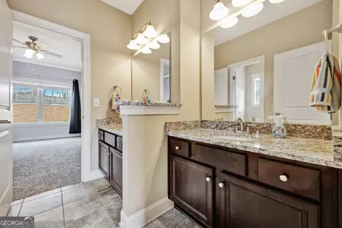 2096 Democracy Dr, Buford, GA 30519 photo 34