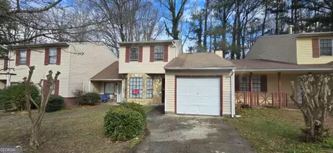 1008 Pine Tree Trl, Atlanta, GA 30349