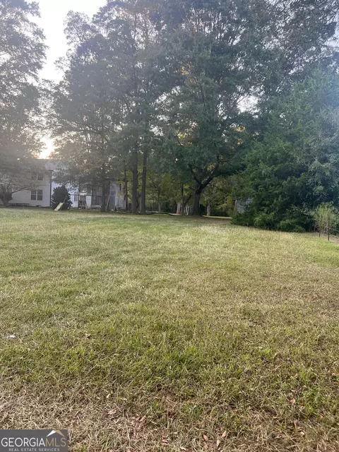 Exterior - 60 N East Main St N, Hampton, GA 30228 photo 2 of 4