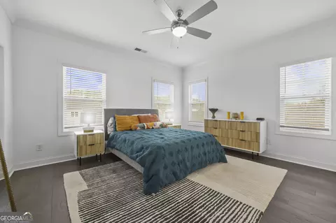Bedroom - 765 Green Sapling Trl, Suwanee, GA 30024 photo 2 of 3
