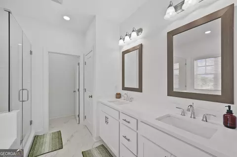Entry Way - 765 Green Sapling Trl, Suwanee, GA 30024 photo 2 of 2