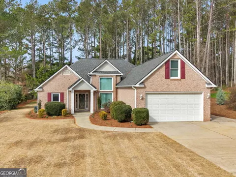 813 Clifton Rdg, Mcdonough, GA 30253
