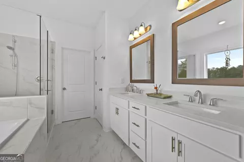 Bath - 3217 Bartee Walk, Suwanee, GA 30024 photo 2 of 4