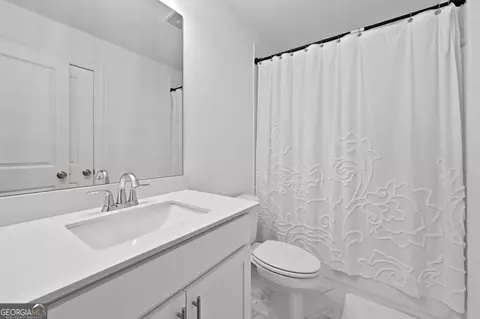 Bath - 3217 Bartee Walk, Suwanee, GA 30024 photo 4 of 4