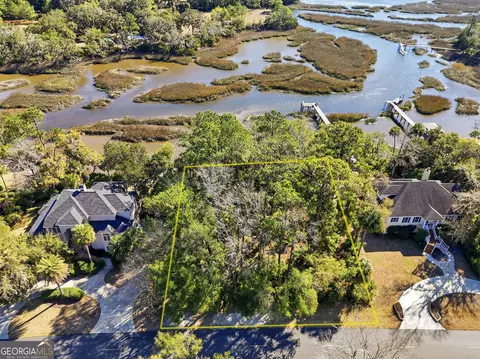 186 Harbor Pointe Dr, Brunswick, GA 31523