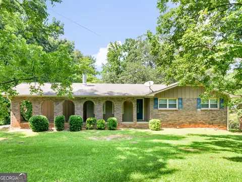 100 Homestead Pl, Rex, GA 30273