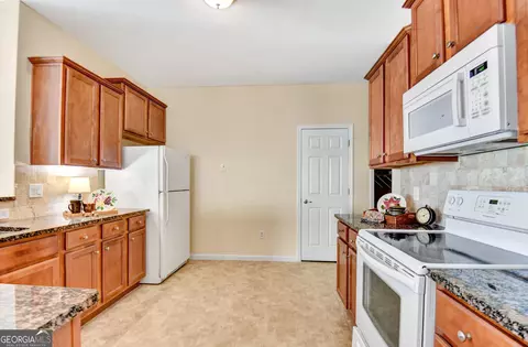 816 Ideal Pl, Winder, GA 30680 photo 8