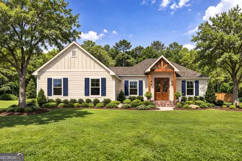 119 Maybird Dr, Kingsland, GA 31548
