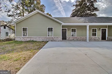 205 Bagley Ave, Hinesville, GA 31313