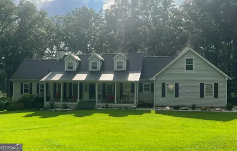 6450 Lake Sara Glen Dr, Douglasville, GA 30135