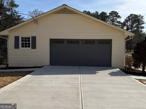 Other - 301 E Valley Dr, Marietta, GA 30068 photo 1 of 20