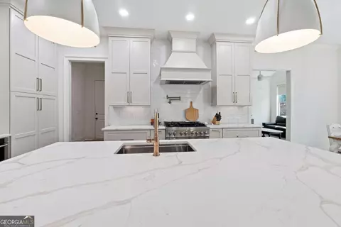 Kitchen - 2139 Mcfarlin Ln, Milton, GA 30004 photo 4 of 4